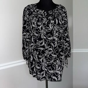St John's Bay Top Size 2X Black‎ White Knit Paisley Print Whimsigoth Tunic